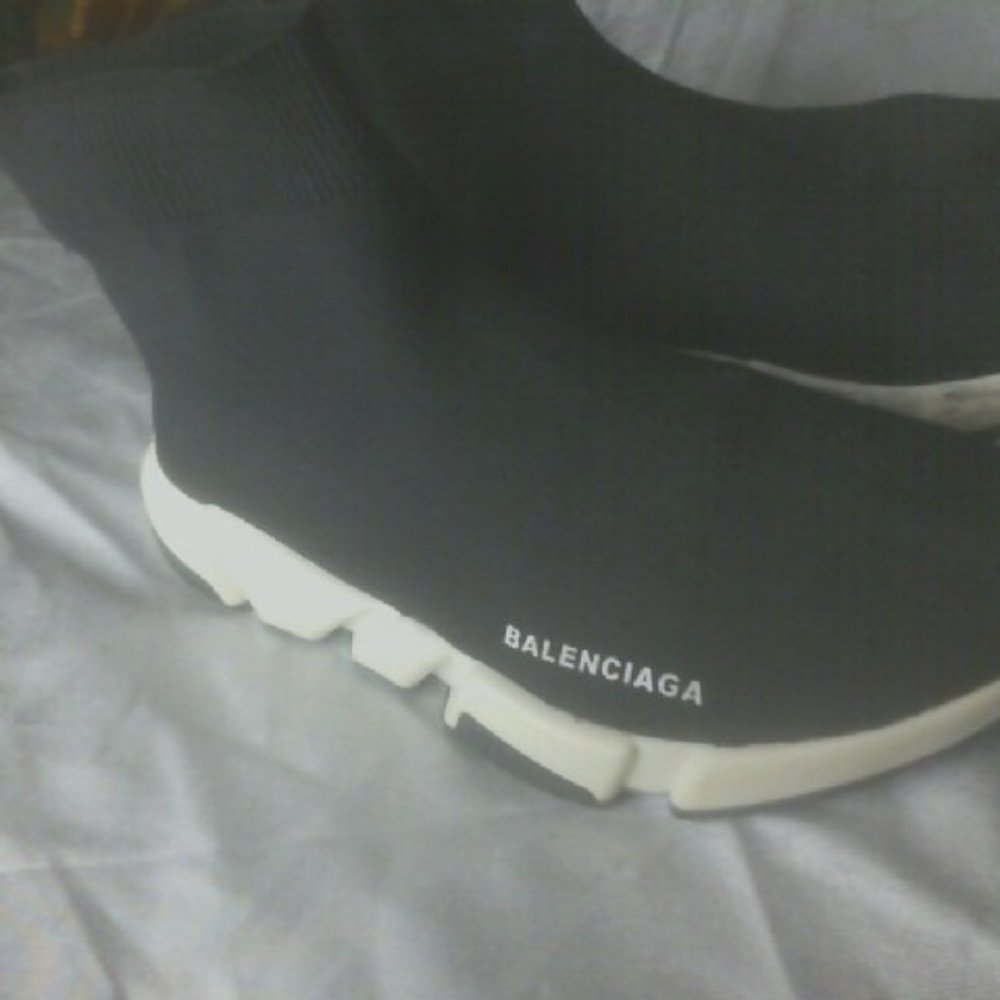 Size 10.5 US Mens Black Balenciaga Speed Slip in sneakers